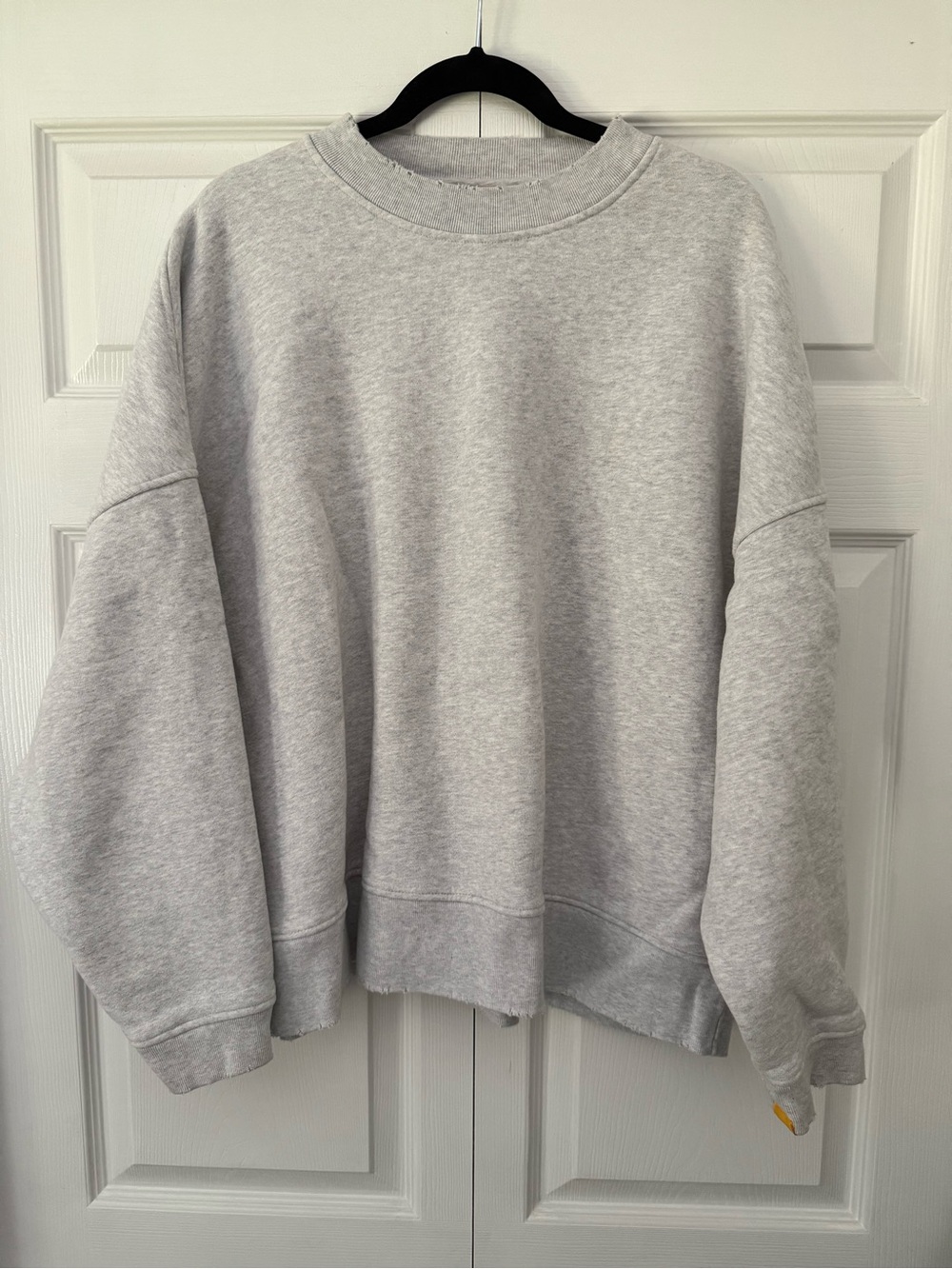 Le Cozyyy Crew heathered gray the yellow label one size